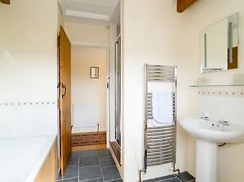 Degembris 4* St Newlyn East